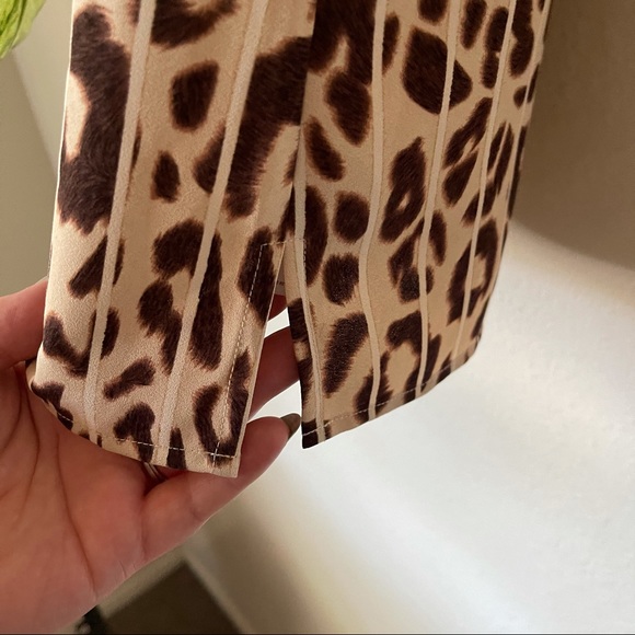 Cabi | Ginger Leopard Print Tank - Picture 5 of 7